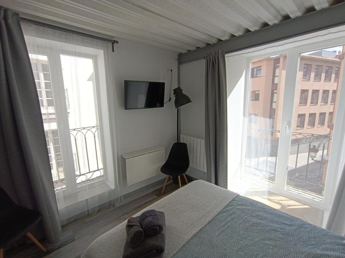 Estudio Con Encanto En Casco Antiguo De Burgos P2 Экстерьер фото